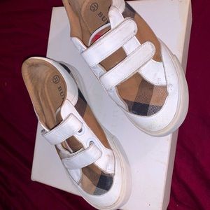 Burberry Shoes Unisex
